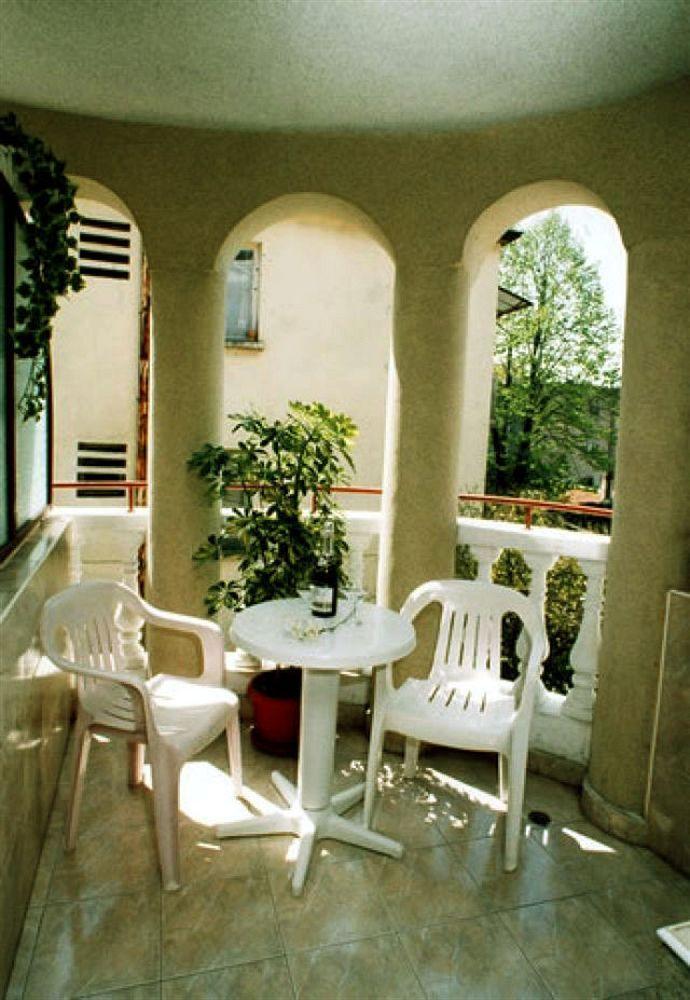 Antik Hotel Varna Exterior photo