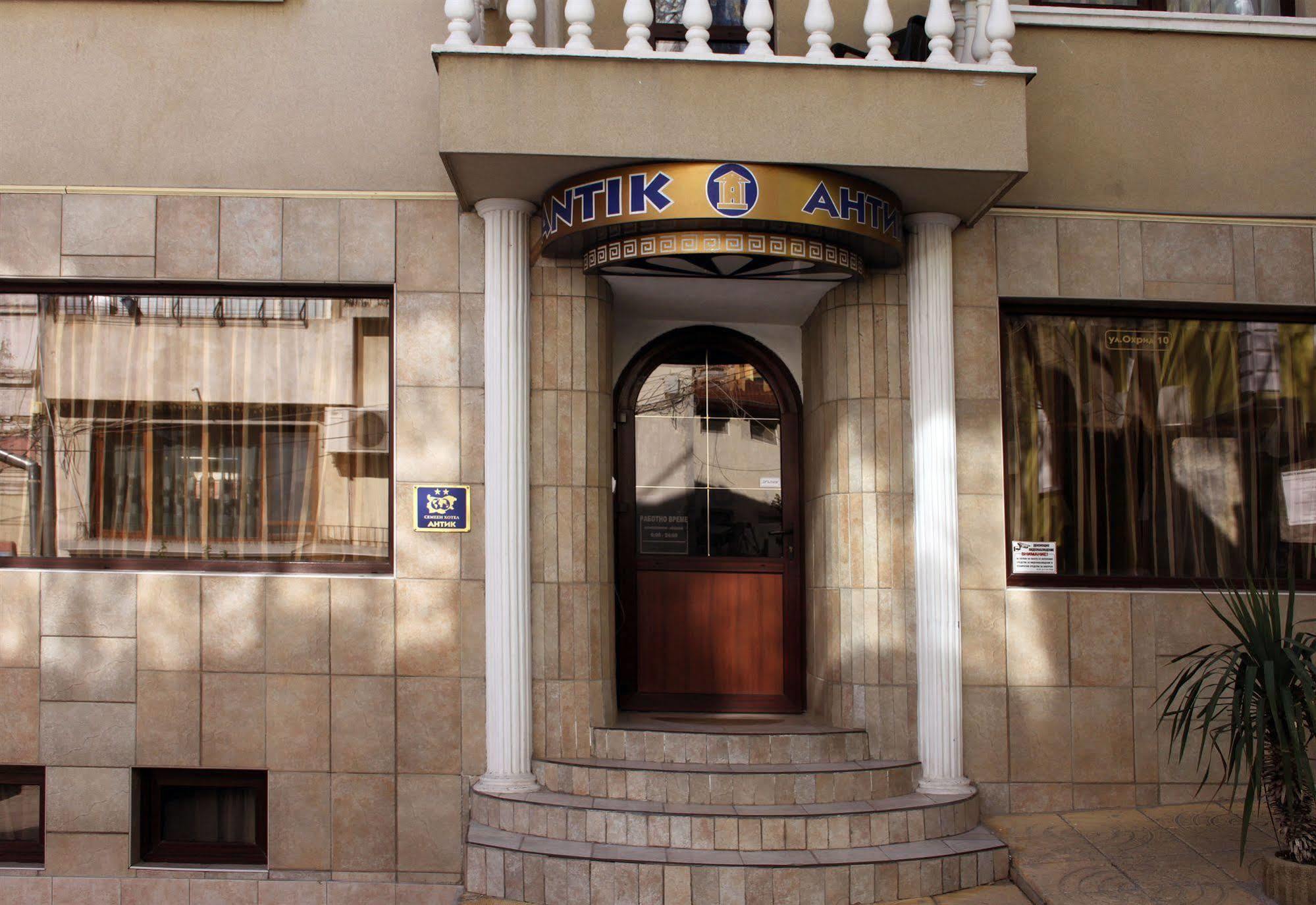Antik Hotel Varna Exterior photo